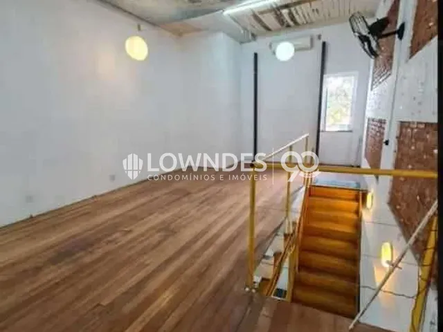 Casa 1 quarto e 4 banheiros, à venda, no bairro Tijuca em Rio de Janeiro