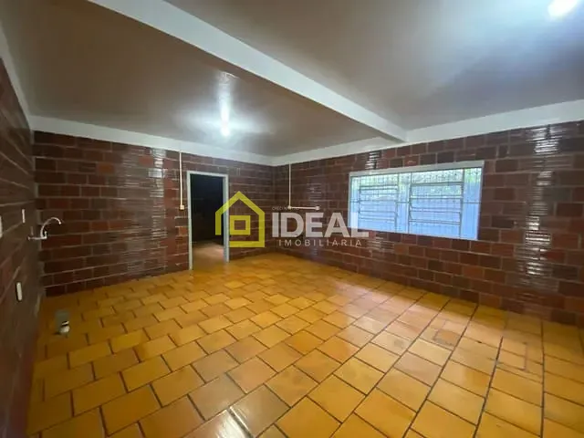 Casa 3 quartos e 2 banheiros, à venda, no bairro Imperial em Concórdia