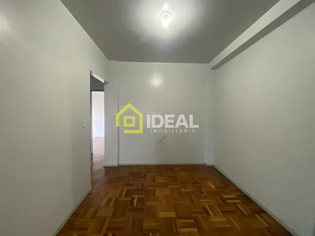 Casa 3 quartos e 2 banheiros, à venda, no bairro Imperial em Concórdia