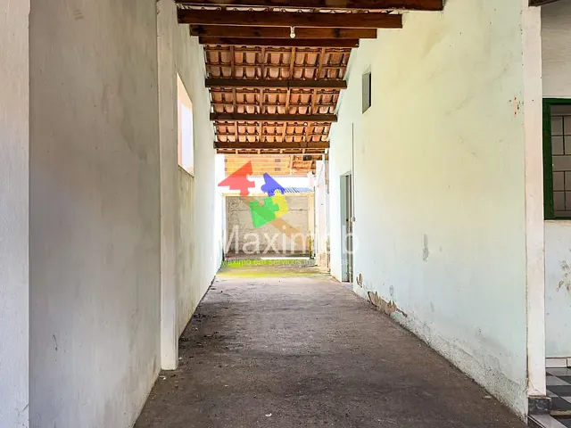Casa com 200m² 2 quartos e 3 banheiros, à venda, no bairro Vila Penha do Rio do Peixe em Itapira