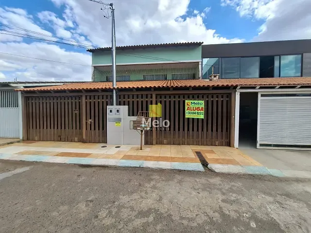 Casa 3 quartos e 2 banheiros, para alugar, no bairro Setor Central (Gama) em Brasília