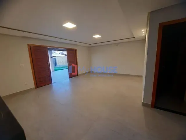 Casa 6 quartos e 6 banheiros, à venda, no bairro Nossa Senhora da Vitória em Ilhéus