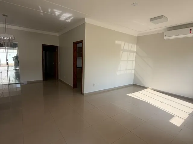 Casa com 434m² 3 quartos e 4 banheiros, para alugar, no bairro Cidade Vera Cruz em Aparecida de Goiânia