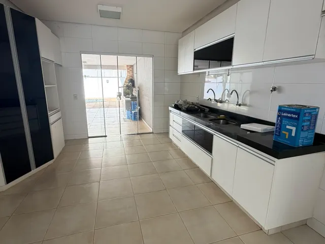 Casa com 434m² 3 quartos e 4 banheiros, para alugar, no bairro Cidade Vera Cruz em Aparecida de Goiânia