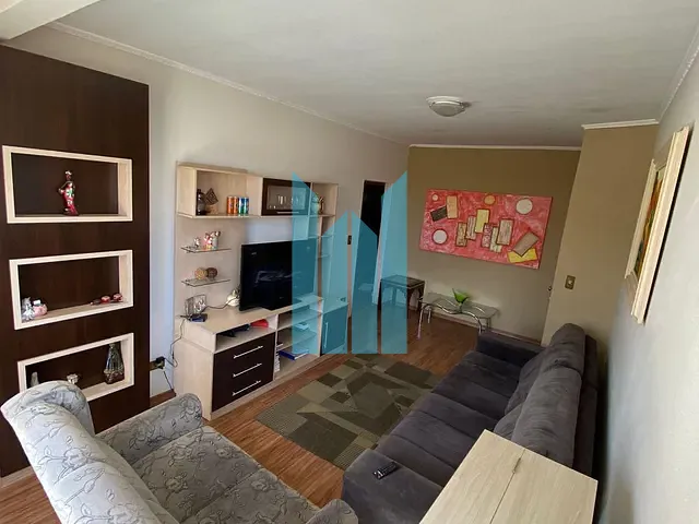 Casa 3 quartos e 2 banheiros, à venda, no bairro Jardim das Hortênsias em Poços de Caldas
