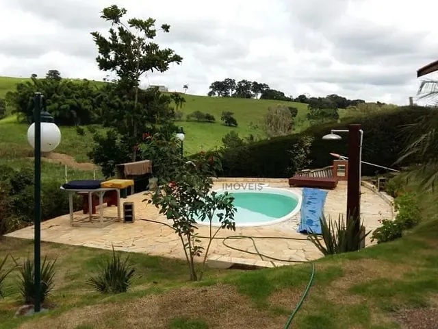 Casa com 1050m², à venda, no bairro Condomínio Residencial Vista Verde em Piranguinho