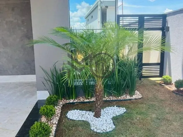 Casa com 300m² 4 quartos e 5 banheiros, à venda, no bairro Jardim Itália em Cuiabá