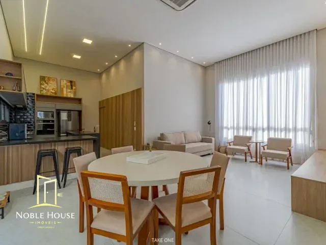 Casa 3 quartos e 5 banheiros, à venda, no bairro Via Castelli em Louveira