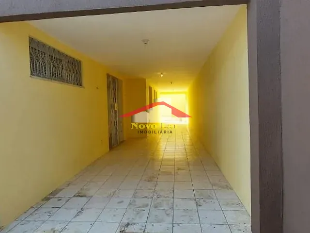 Casa 4 quartos e 3 banheiros, à venda, no bairro Cambeba em Fortaleza