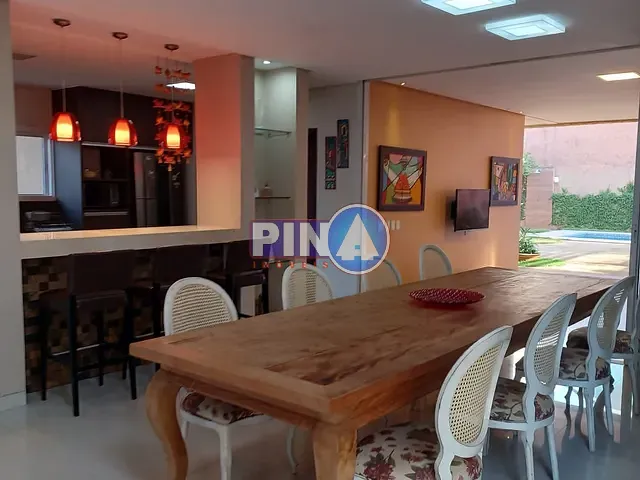 Casa 4 quartos e 5 banheiros, à venda, no bairro Jardins Atenas em Goiânia