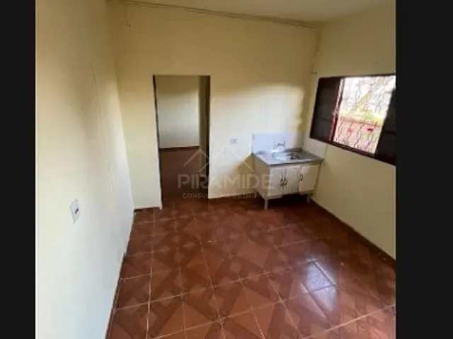 Casa com 50m² 1 quarto e 1 banheiro, para alugar, no bairro Santana do Pedregal em Poços de Caldas