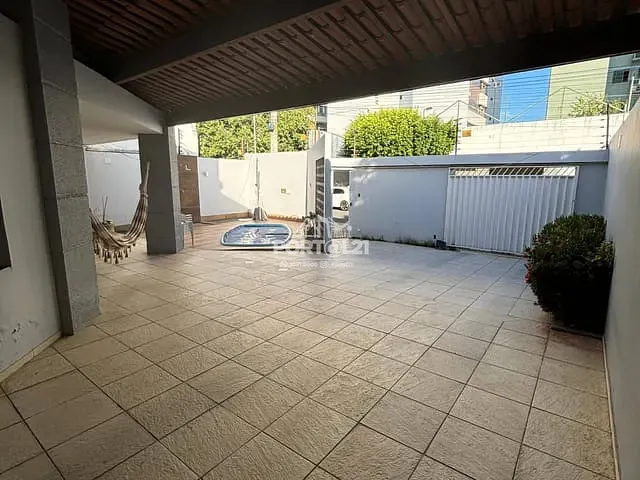 Casa 5 quartos e 6 banheiros, à venda, no bairro São José em Petrolina