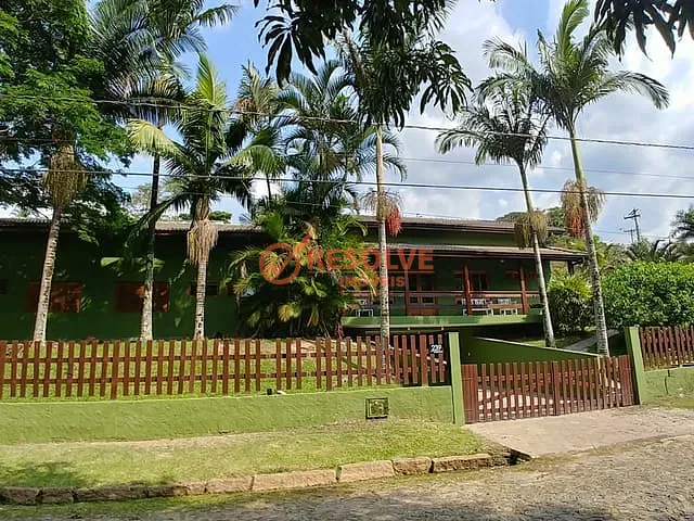 Casa com 1003m² 4 quartos e 6 banheiros, à venda, no bairro Paião em Guararema