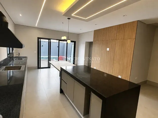 Casa 3 quartos e 5 banheiros, à venda, no bairro Nova Pompéia em Piracicaba