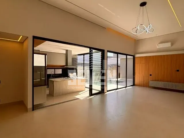 Casa com 366m² 3 quartos e 5 banheiros, à venda, no bairro Jardim Jandira em Bauru