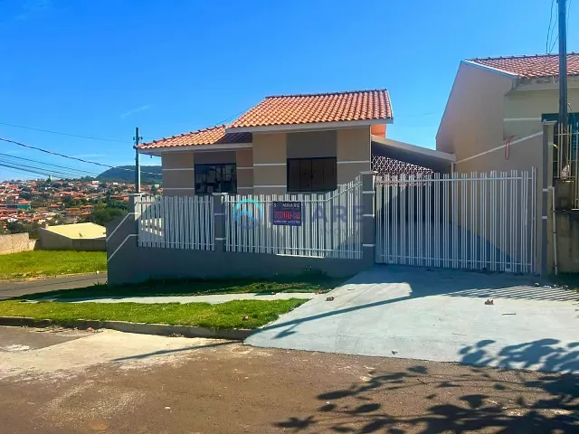 Casa 3 quartos e 2 banheiros, à venda, no bairro Palmonari em Siqueira Campos