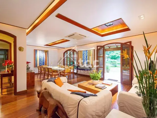 Casa com 596m² 4 quartos e 1 banheiro, à venda, no bairro Itanhangá em Rio de Janeiro