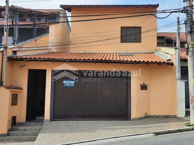 Casa com 230m² 4 quartos e 4 banheiros, à venda, no bairro Mogi Moderno em Mogi das Cruzes