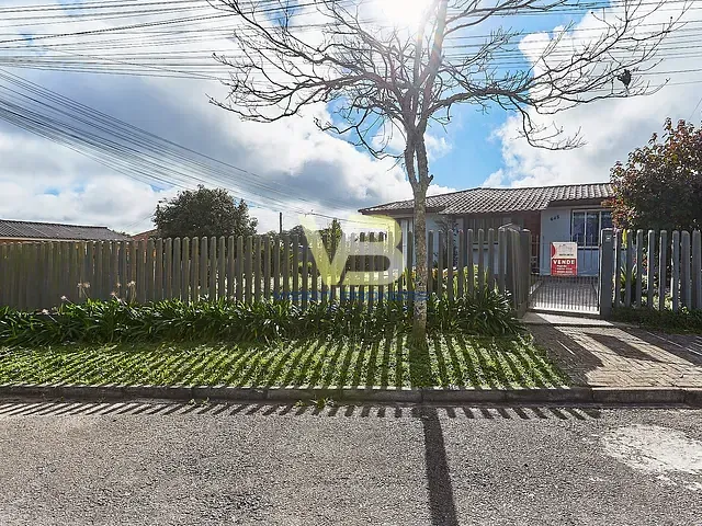 Casa com 674m² 3 quartos e 2 banheiros, à venda, no bairro Centro em Piraquara