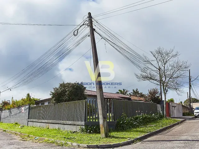 Casa com 674m² 3 quartos e 2 banheiros, à venda, no bairro Centro em Piraquara