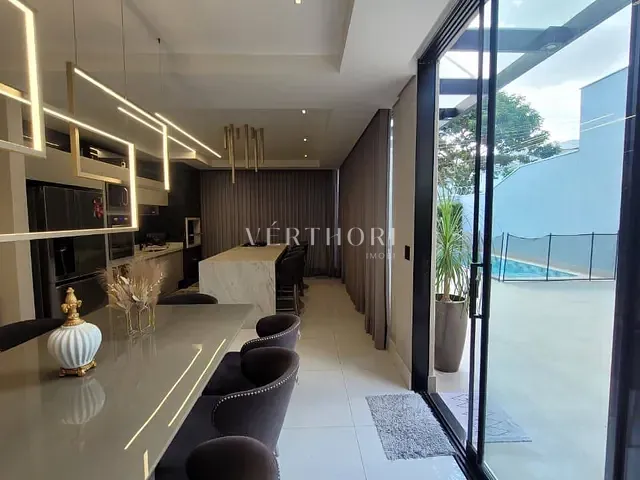 Casa com 420m² 4 quartos e 6 banheiros, à venda, no bairro Terras de Santana II em Londrina