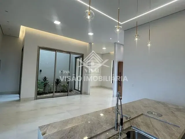 Casa com 420m², à venda, no bairro RECANTO SUÍÇO em Sinop