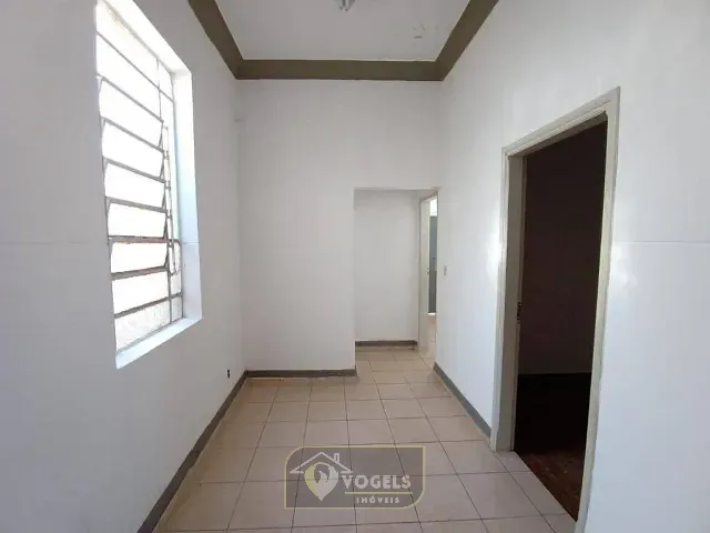 Casa 3 quartos e 2 banheiros, à venda, no bairro Centro em Mogi Mirim