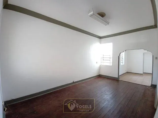Casa 3 quartos e 2 banheiros, à venda, no bairro Centro em Mogi Mirim