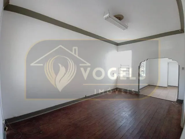 Casa 3 quartos e 2 banheiros, à venda, no bairro Centro em Mogi Mirim