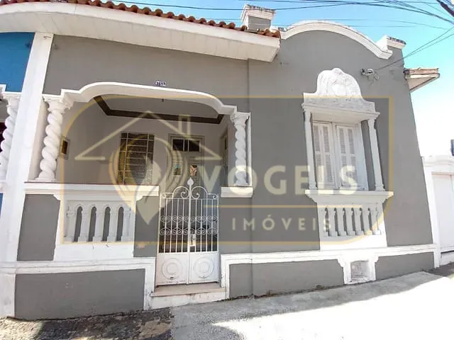 Casa 3 quartos e 2 banheiros, à venda, no bairro Centro em Mogi Mirim