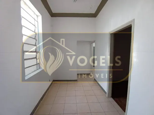 Casa 3 quartos e 2 banheiros, à venda, no bairro Centro em Mogi Mirim