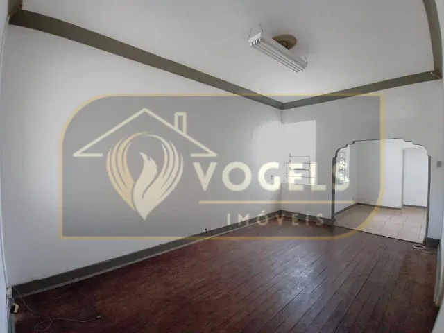 Casa 3 quartos e 2 banheiros, à venda, no bairro Centro em Mogi Mirim