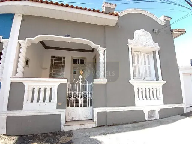Casa 3 quartos e 2 banheiros, à venda, no bairro Centro em Mogi Mirim