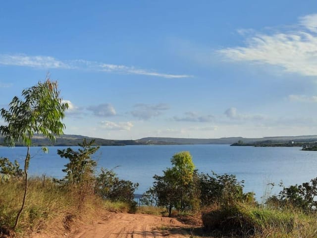 Casa 3 quartos e 1 banheiro, à venda, no bairro MI em Abadiânia