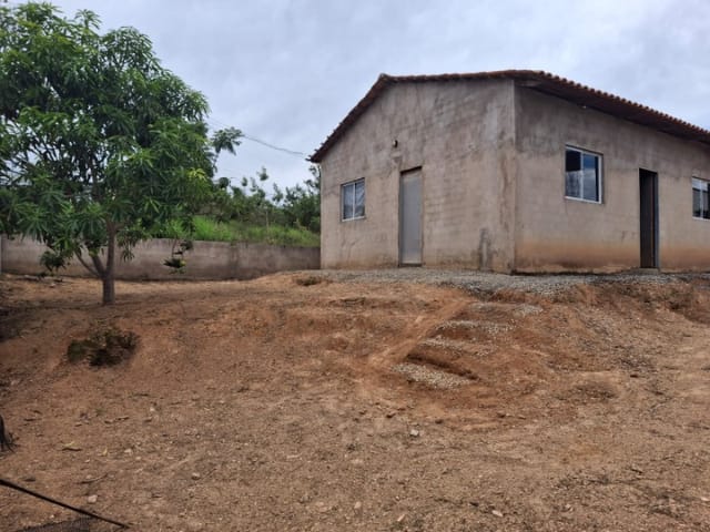 Casa 3 quartos e 1 banheiro, à venda, no bairro MI em Abadiânia