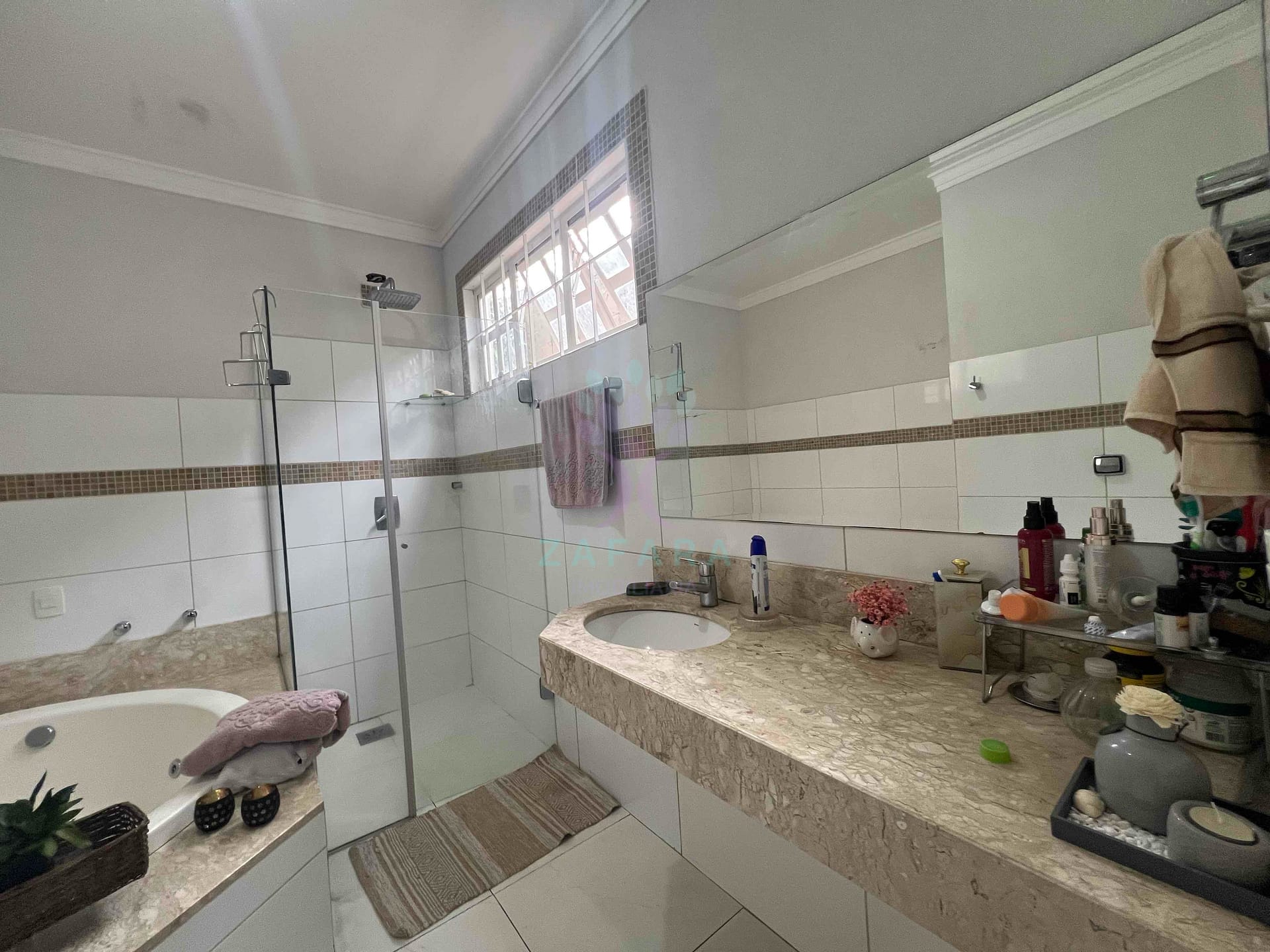 Casa para alugar com 4 quartos, 180m² - Foto 13