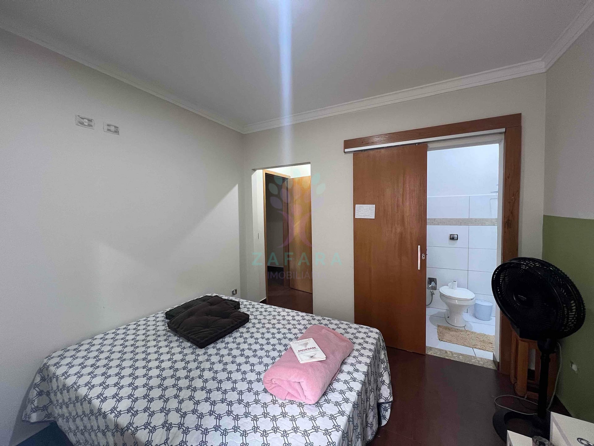 Casa para alugar com 4 quartos, 180m² - Foto 19