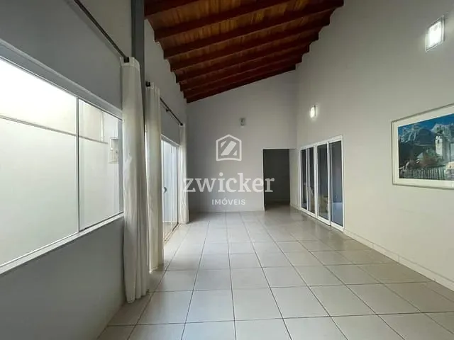 Casa com 373m² 3 quartos e 4 banheiros, à venda, no bairro Residencial Parque Pontal em Piratininga