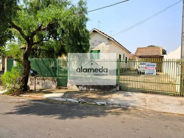 Casa com 780m² 2 quartos e 1 banheiro, à venda, no bairro CENTTRO em Jacarezinho