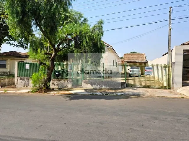 Casa com 780m² 2 quartos e 1 banheiro, à venda, no bairro CENTTRO em Jacarezinho