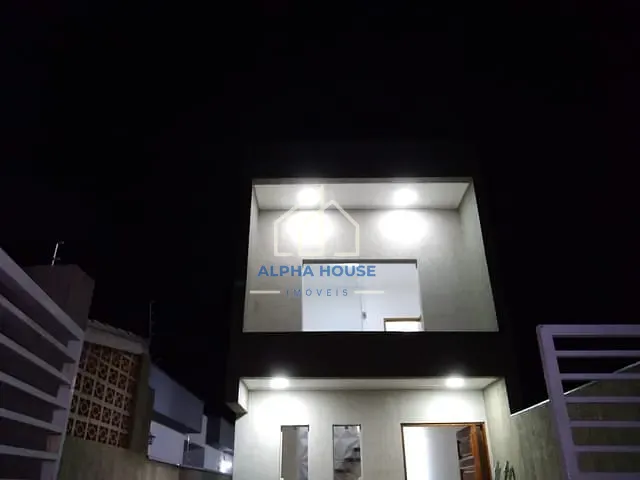 Casa com 131m² 3 quartos e 3 banheiros, à venda, no bairro Parque São Domingos em Pindamonhangaba