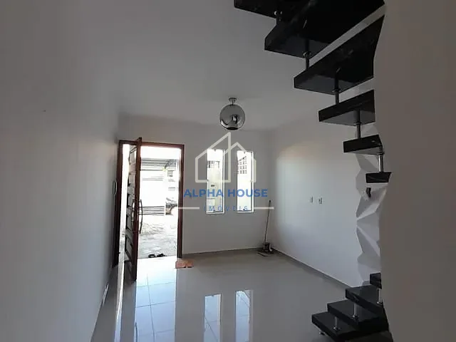 Casa com 131m² 3 quartos e 3 banheiros, à venda, no bairro Parque São Domingos em Pindamonhangaba