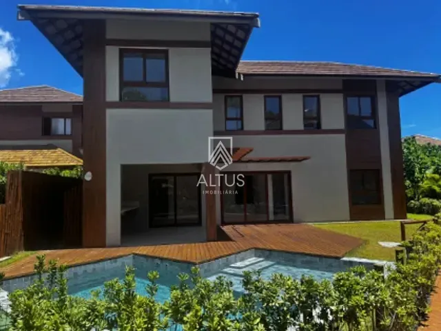 Casa 4 quartos e 5 banheiros, à venda, no bairro Itacimirim (Monte Gordo) em Camaçari