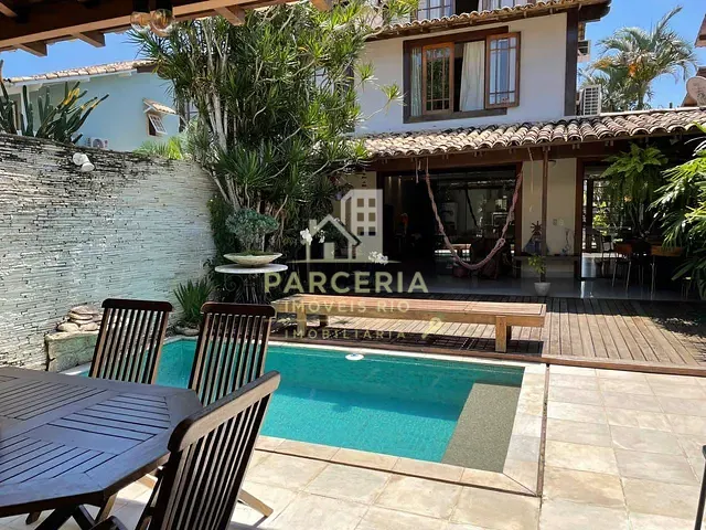 Casa com 310m² 5 quartos e 6 banheiros, à venda ou para alugar, no bairro Recreio dos Bandeirantes em Rio de Janeiro