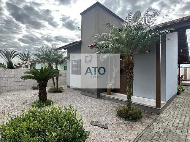 Casa com 367m² 2 quartos e 2 banheiros, à venda, no bairro Centro em Tijucas