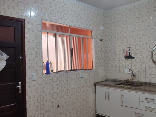 Casa 2 quartos e 1 banheiro, à venda ou para alugar, no bairro Vila Guaraciaba em Santo André