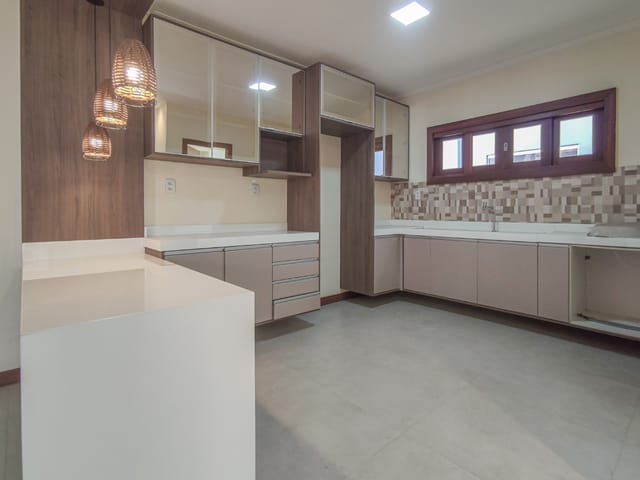 Casa 4 quartos e 5 banheiros, à venda, no bairro Guanabara em Ananindeua