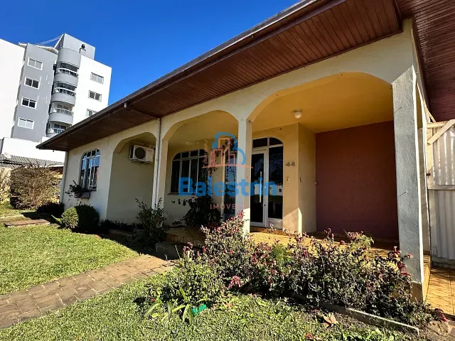 Casa 3 quartos e 3 banheiros, à venda, no bairro Bela Vista em Fraiburgo