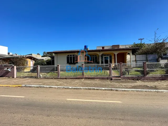 Casa 3 quartos e 3 banheiros, à venda, no bairro Bela Vista em Fraiburgo