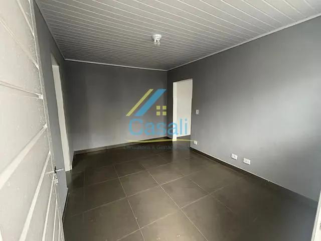 Casa 1 quarto e 1 banheiro, para alugar, no bairro Jardim Rene em São Roque